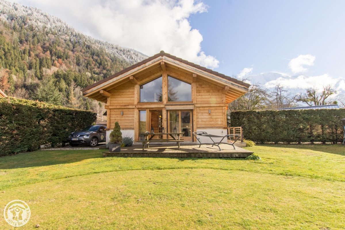 Chalet du Lac Alpin, a luxury self catered chalet in Megeve, France