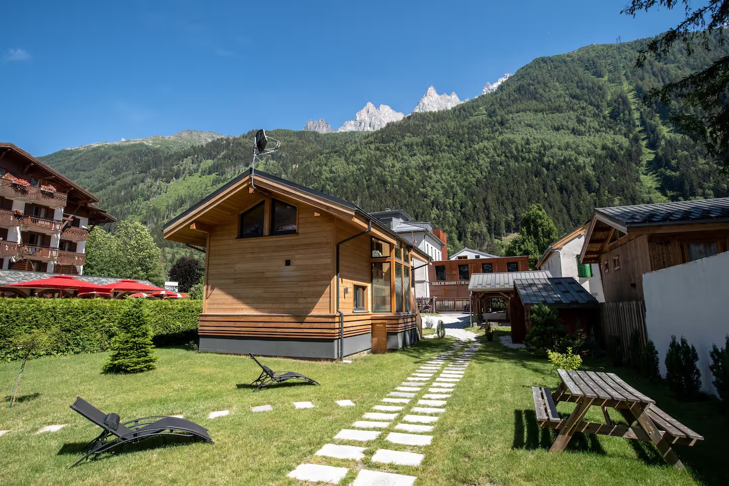 Chalet Glacier Panorama in Chamonix — image 18