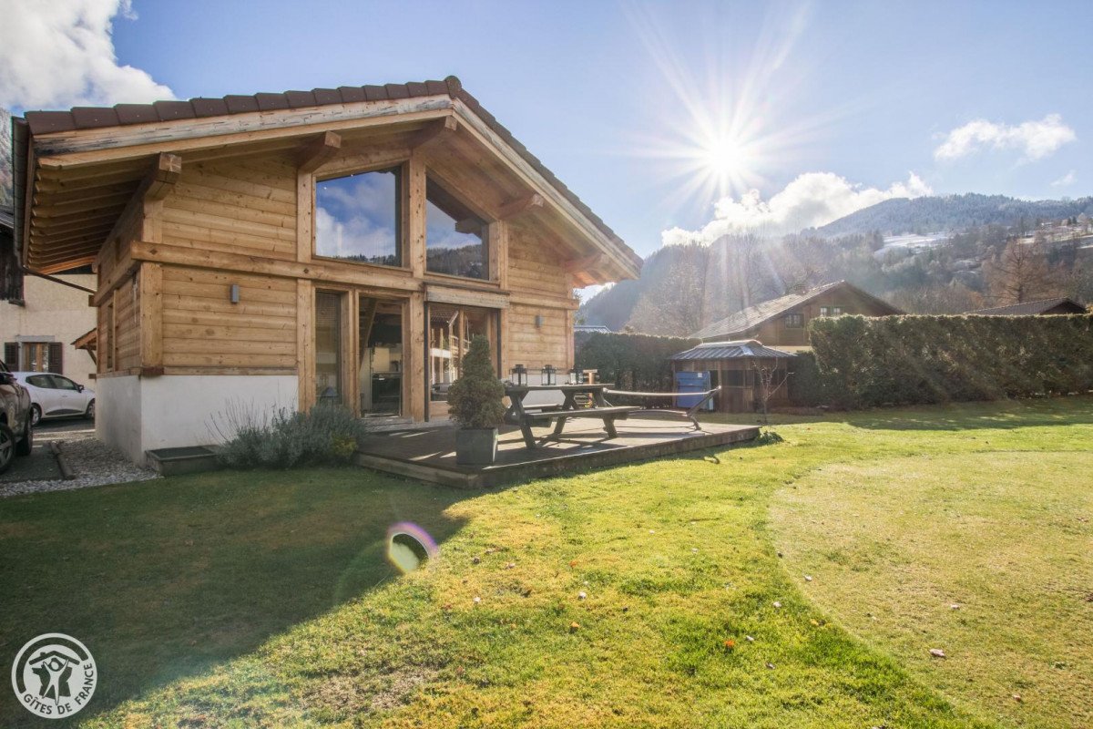 Chalet du Lac Alpin in Megeve — image 11