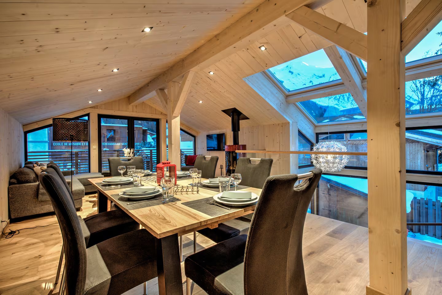 Chalet Glacier Panorama in Chamonix — image 10