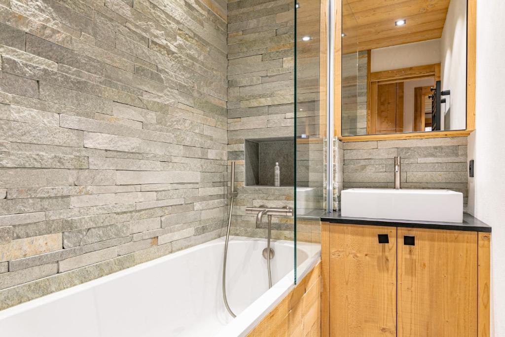Chalet Belledonne Escape in Megeve — image 5