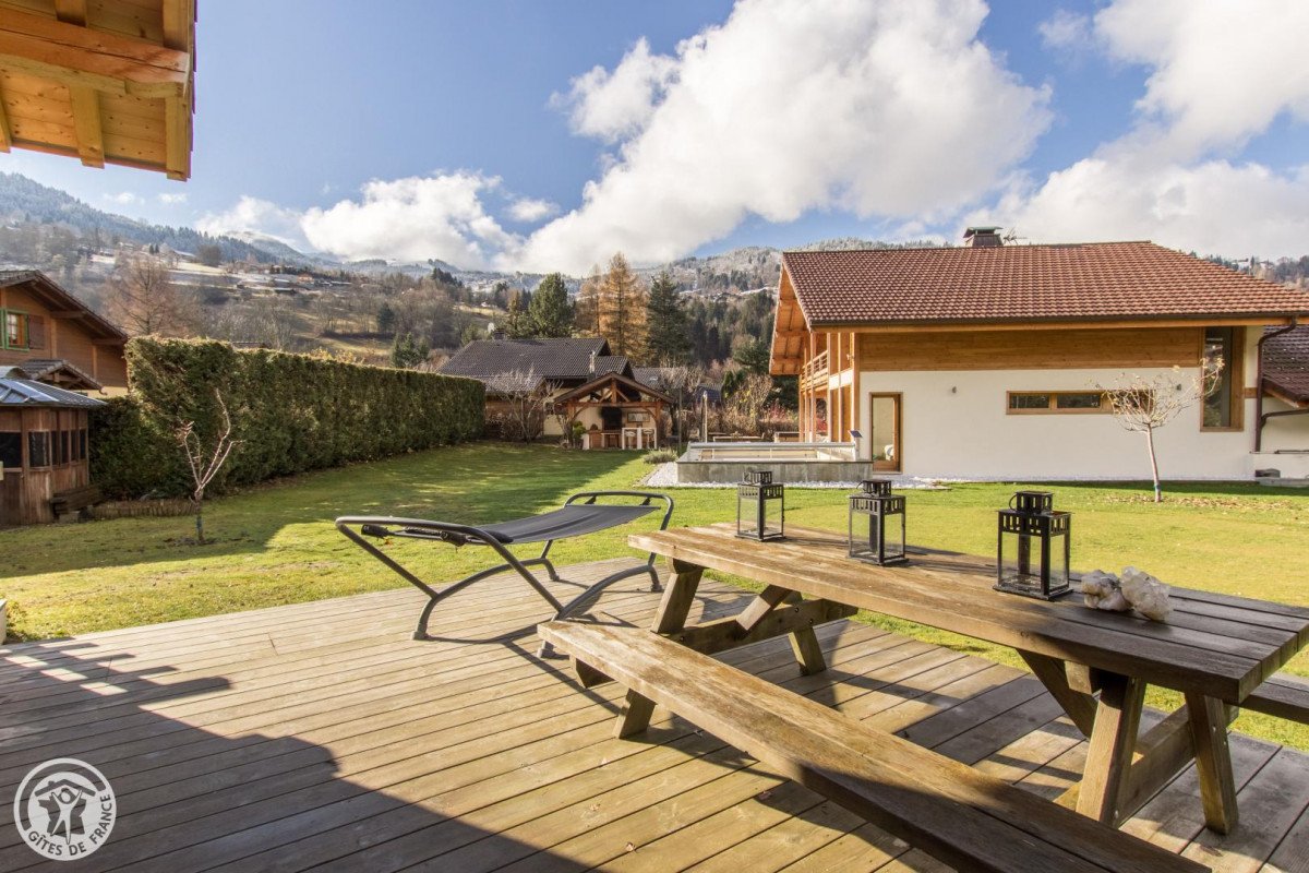 Chalet du Lac Alpin in Megeve — image 13