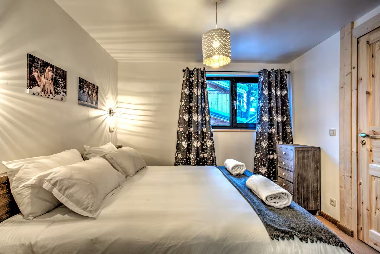 Chalet Glacier Panorama in Chamonix — image 30