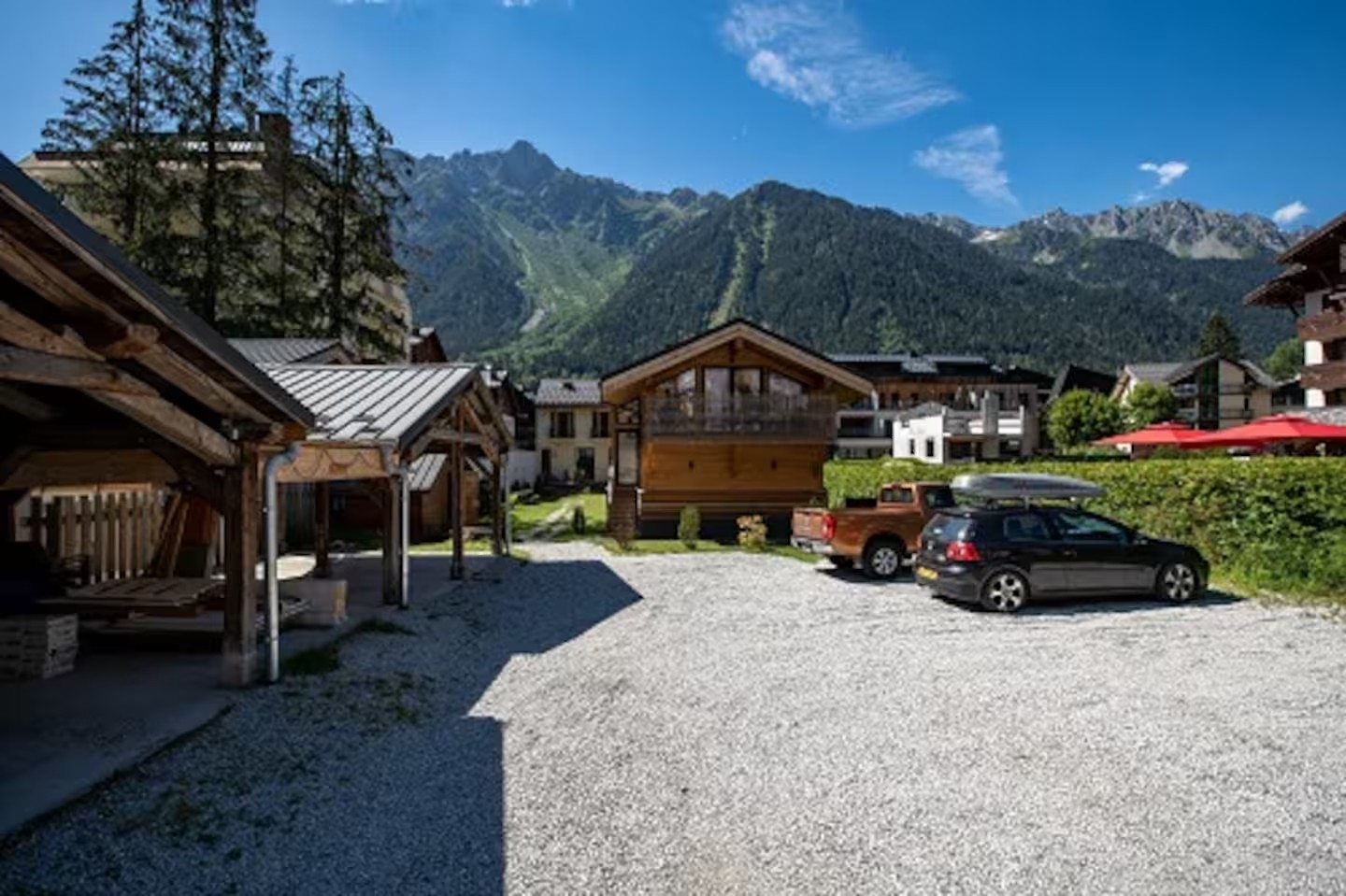 Chalet Glacier Panorama in Chamonix — image 16