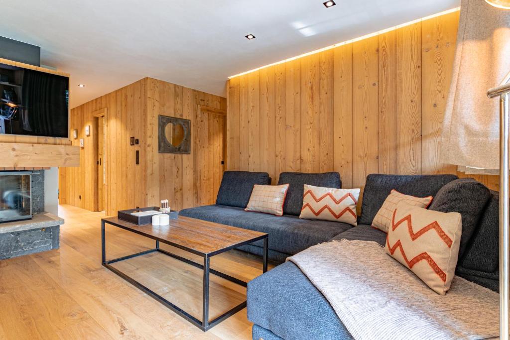Chalet Belledonne Escape in Megeve — image 2
