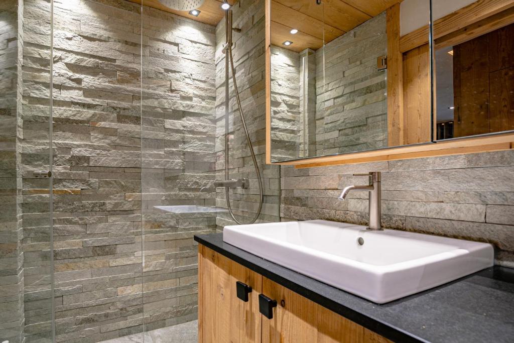 Chalet Belledonne Escape in Megeve — image 21