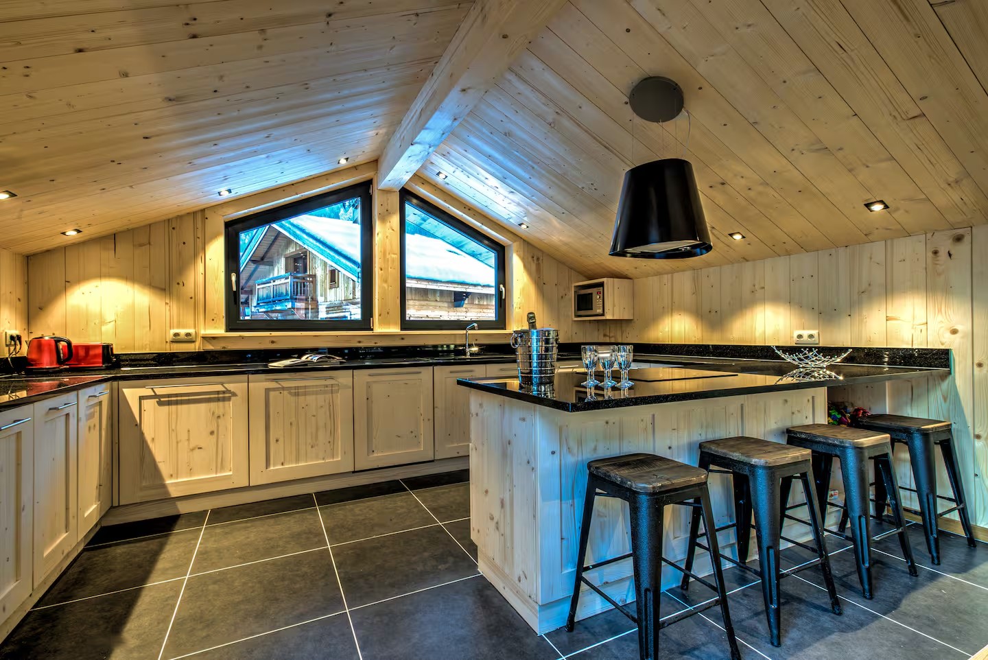 Chalet Glacier Panorama in Chamonix — image 27