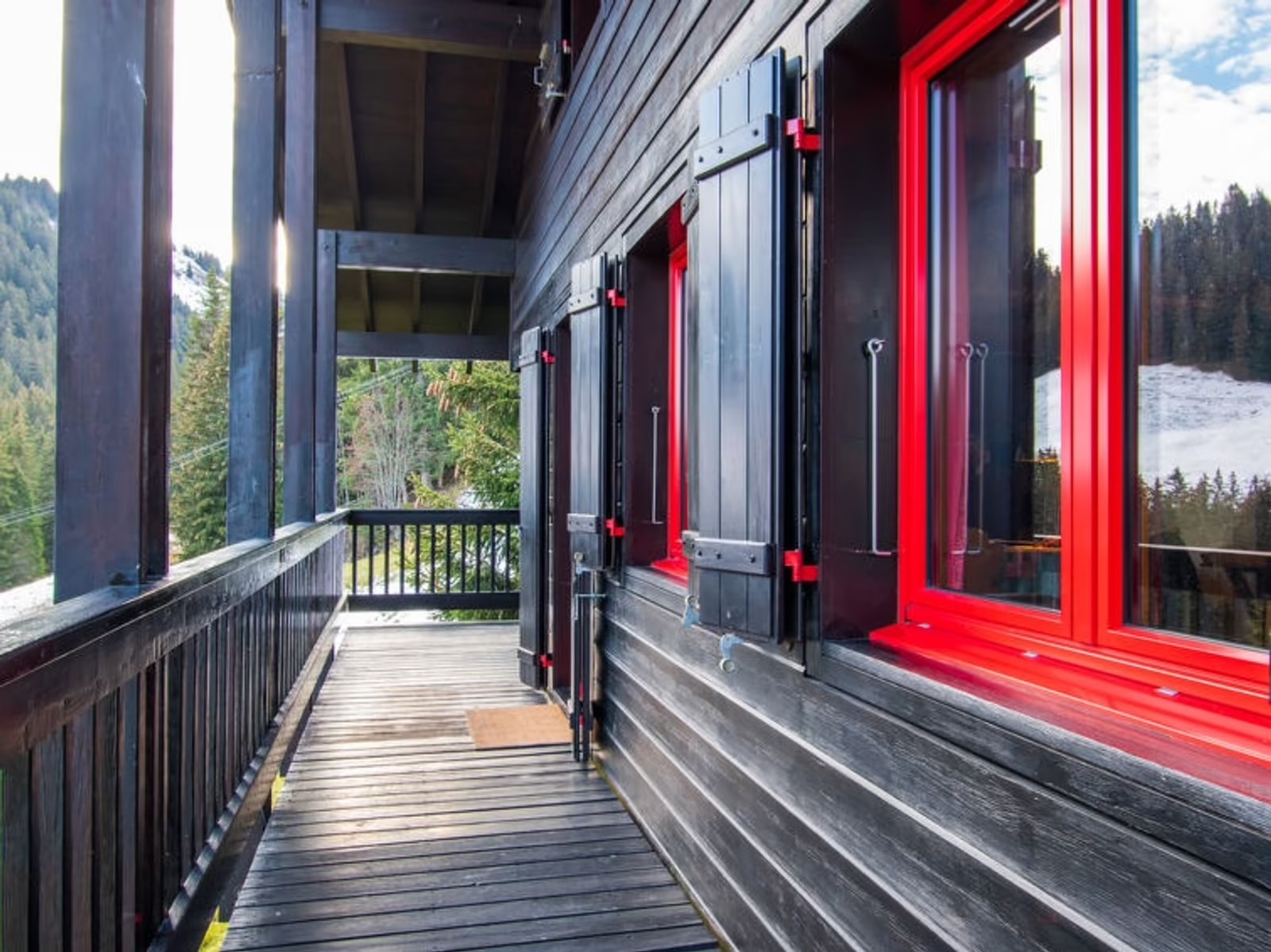 Chalet Le Cyclamen in Champoussin — image 4