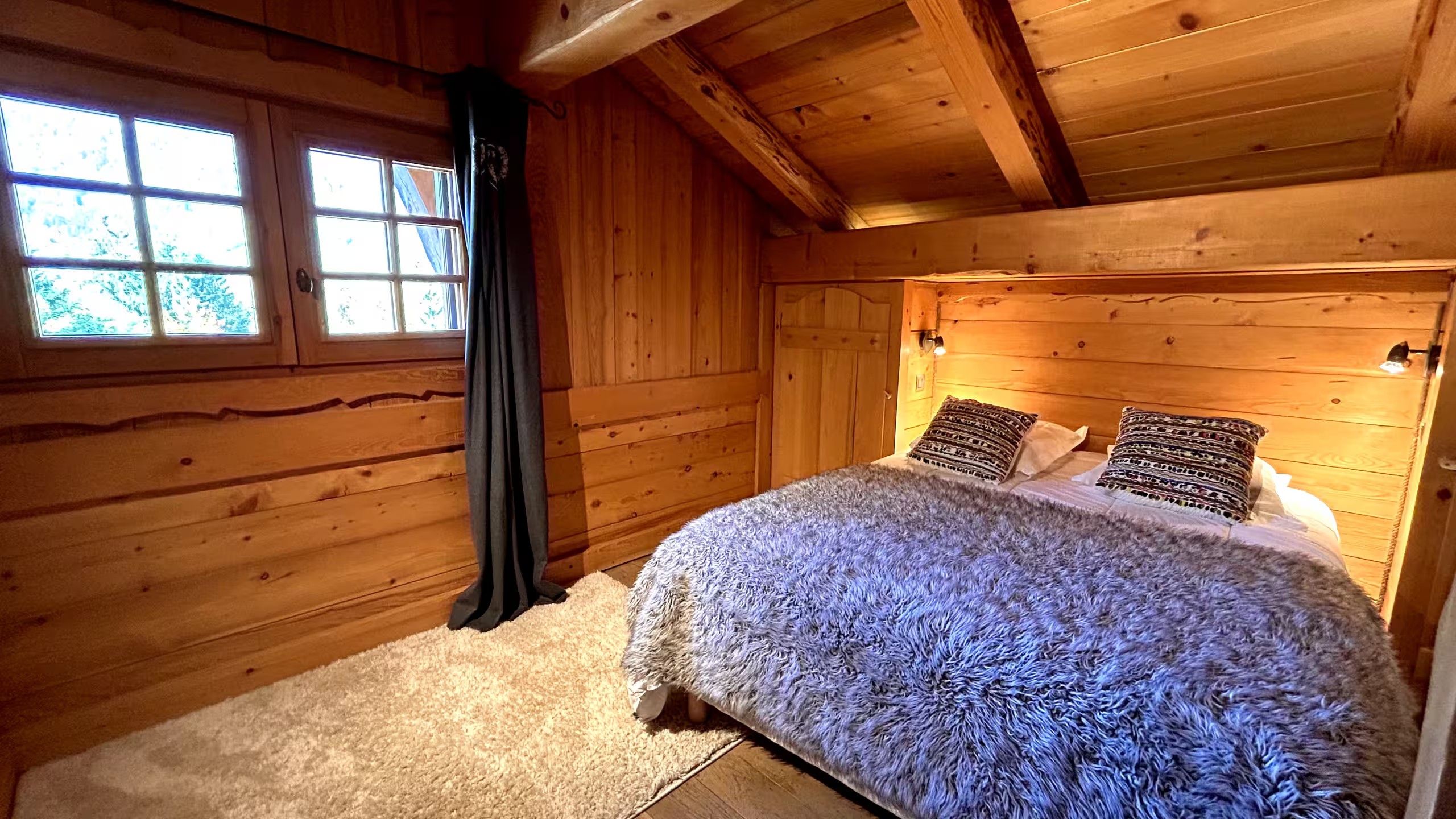 Savoyard Stone Chalet in Megeve — image 18