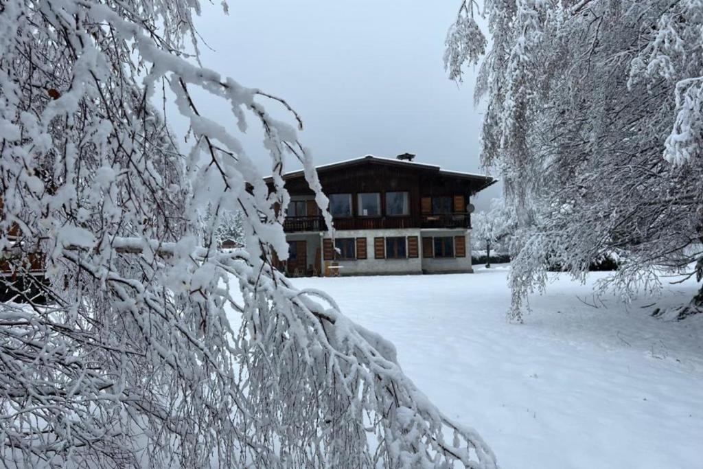Chalet Aiguille Charm in Chamonix — image 17